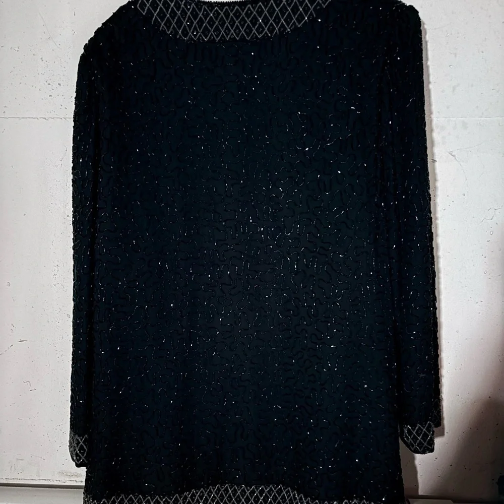 Elegant Black Beaded sparkly Women's formal wear - Picture 4 of 9